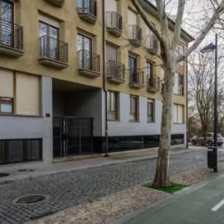 San Nicolas -parking Gratis * Salamanca